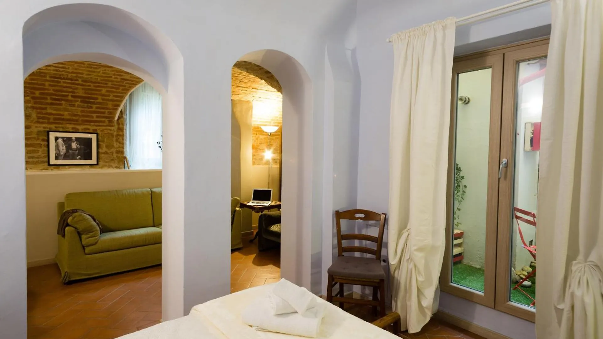 San Frediano Charming Apartment Florence