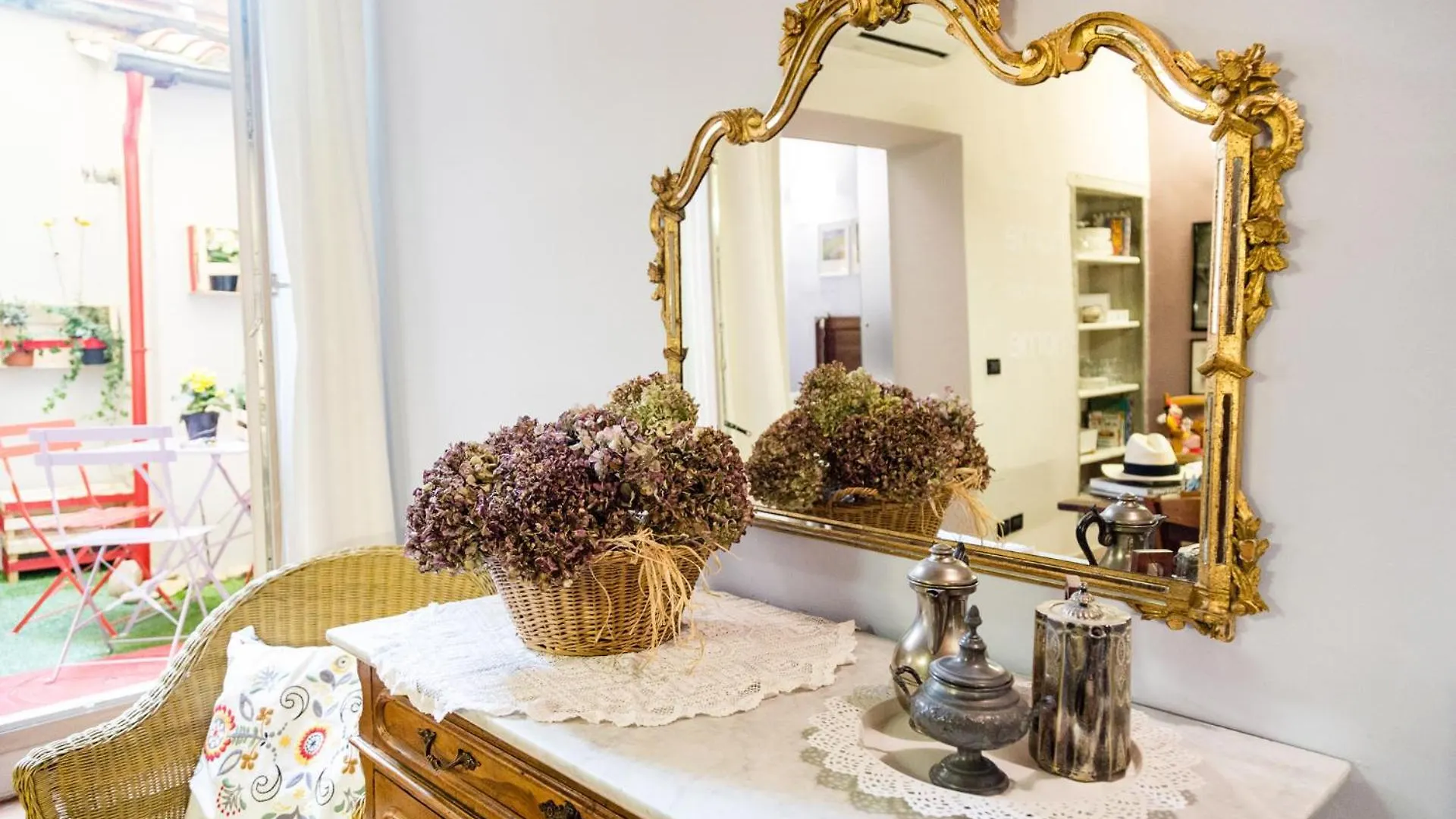 San Frediano Charming Apartment Florence